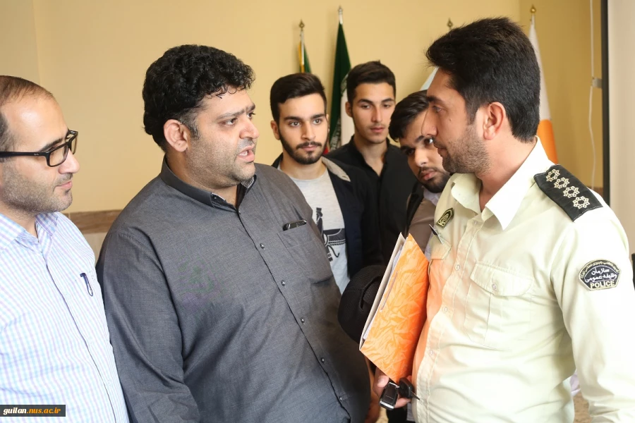 به مناسبت هفته نیروی انتظامی جلسه ای پیرامون آشنایی دانشجویان آموزشکده شهید خدادادی با مسائل نظام وظیفه 7