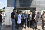رئیس دانشگاه فنی و حرفه ای استان گیلان و معاونان با شاخه گل به دانشجویان به استقبال آغاز سال تحصیلی رفتند 4