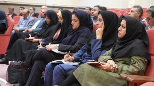 مدیر‌کل حوزه ریاست، روابط‌عمومی و هماهنگی امور استان‌ها:
بهره‌مندی از ابزار هوشمند در حیطه فعالیت‌های روابط عمومی امری اجتناب‌ناپذیر است 4