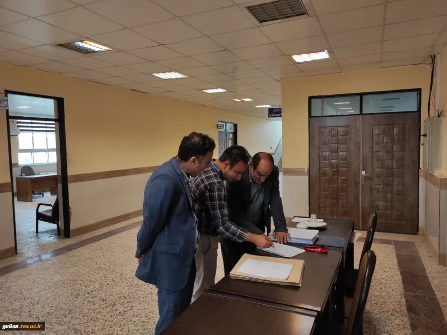 بازدید ریاست و هیات نظارت و ارزیابی دانشگاه فنی وحرفه ای استان گیلان از امتحانات پایان نیم سال دوم 1403 - 1402 آموزشکده فنی و حرفه ای پسران بندر انزلی (شهید خدادادی) 4