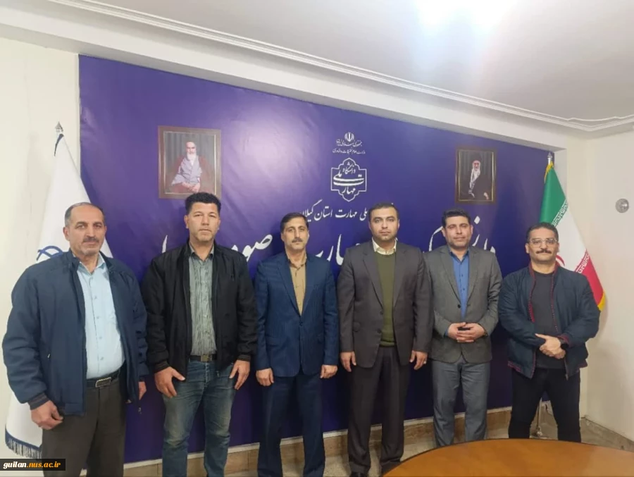 تجلیل از کارکنان برتر مسابقات ورزشی دانشکده ملی مهارت صومعه سرا 4
