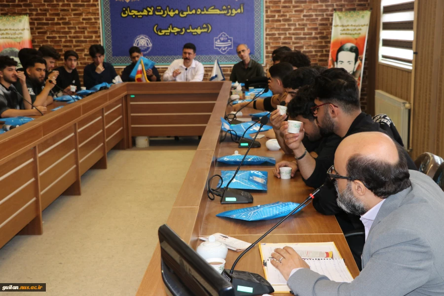 حضور دانش آموزان سال دوازدهم هنرستان نظام فصیحی لنگرود ،با هدف اطلاع رسانی زمان ثبت نام و بازدید از امکانات آموزشکده ملی مهارت شهید رجایی لاهیجان -اردیبهشت 1404
 5
