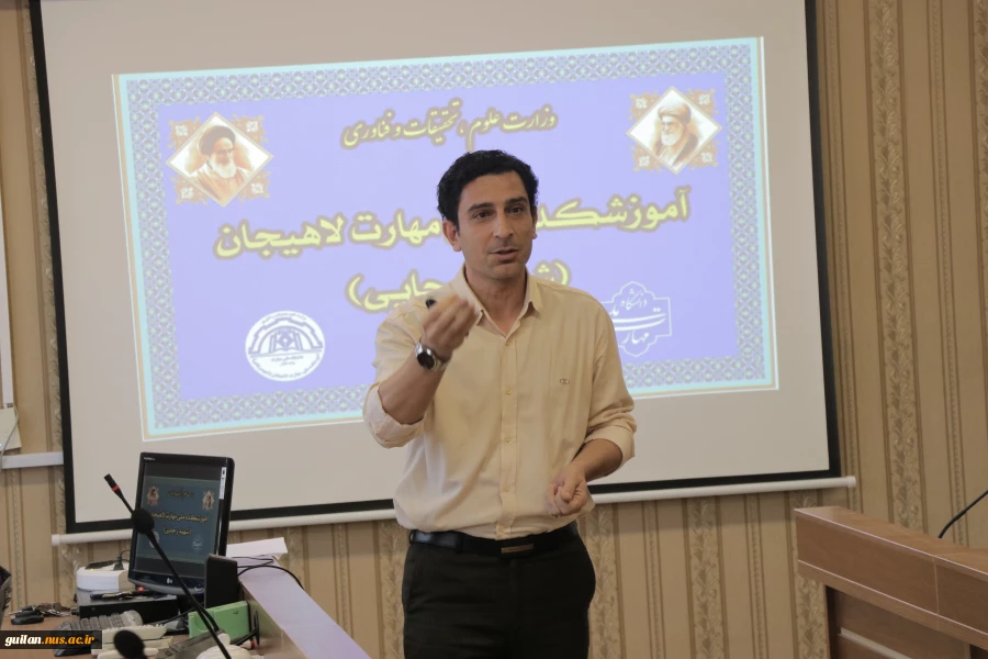 حضور دانش آموزان سال دوازدهم هنرستان شهید کلانتری لنگرود با هدف اطلاع رسانی زمان ثبت نام و بازدید از امکانات آموزشکده ملی مهارت شهید رجایی لاهیجان 
 5