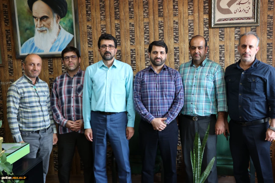 تقدیر ریاست آموزشکده ملی مهارت شهید رجایی لاهیجان از رییس اداره حراست 
 4