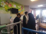 به مناسبت میلاد پیامبر اکرم(ص) و ولادت امام صادق(ع) عیادت رئیس استانی، روسا، معاونین، جمعی از کارکنان نماینده دفتر نهاد رهبری دانشگاه ملی مهارت استان گیلان از کودکان بخش خون بیمارستان ۱۷شهریور
 2