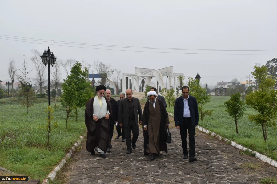 به مناسب هفته قرآن و عترت حجت الاسلام بنیان جوادی از واحد استانی گیلان، دانشکده ملی مهارت چمران بازدید نمود. 3