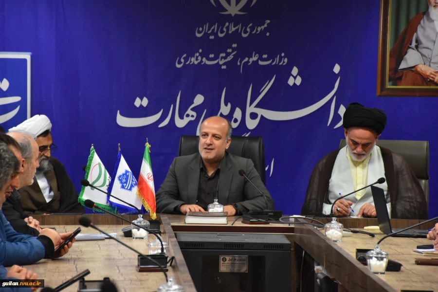 به مناسب هفته قرآن و عترت حجت الاسلام بنیان جوادی از واحد استانی گیلان، دانشکده ملی مهارت چمران بازدید نمود. 6