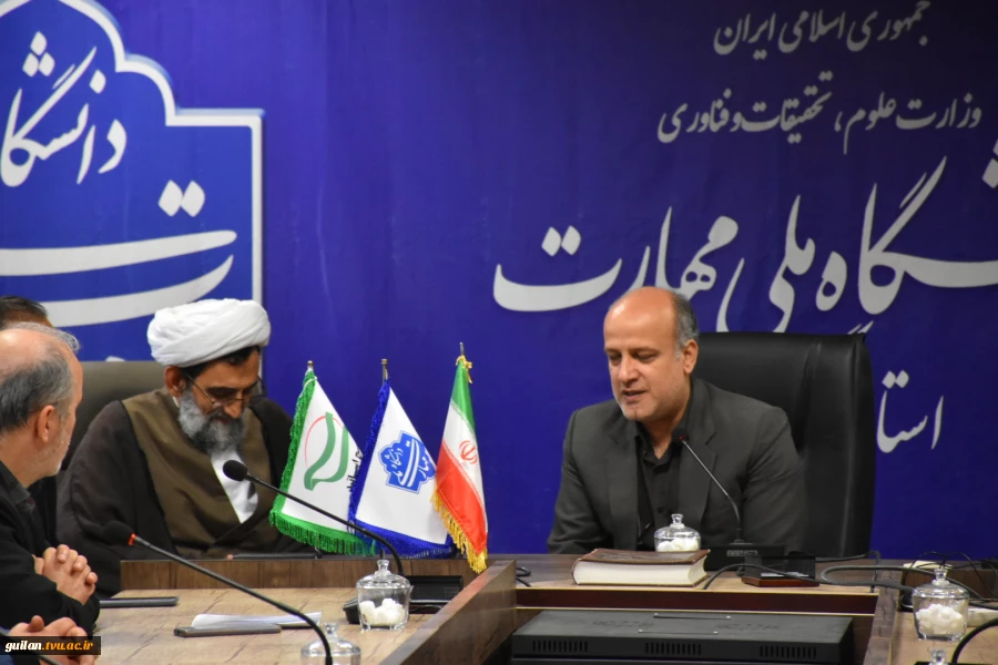 به مناسب هفته قرآن و عترت حجت الاسلام بنیان جوادی از واحد استانی گیلان، دانشکده ملی مهارت چمران بازدید نمود. 8