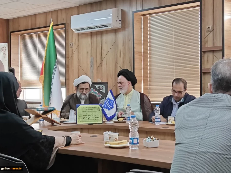 دیدار جمعی از دبیران کانون ها و انجمن ها دانشجویی دانشگاه‌ ملی مهارت استان گیلان با مسئول نمایندگی نهاد مقام معظم رهبری دانشگاه ملی مهارت کشور 3