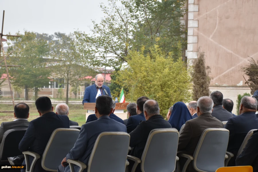 در سفر دو روز  دکتر غلامرضا زمانی رئیس دانشگاه ملی مهارت  از استان گیلان:
آغاز ساخت پروژه مجتمع کارگاهی و آزمایشگاهی دانشکده شهید چمران رشت با حضور استاندر گیلان و جمعی از نمایندگان مجلس و مسئولان و مقامات استانی و بازدید از تعدادی از واحد های هفتگانه دا