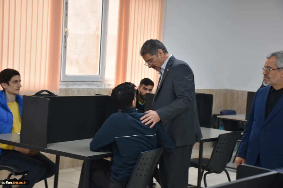 با حضور رئیس دانشگاه ملی مهارت و مسئولین استانی برگزار شد؛
آیین کلنگ‌زنی ساختمان‌های آموزشی و کارگاهی آموزشکده شهید چمران رشت 6