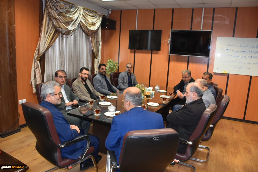 نشست هم اندیشی دکتر محمدرضا احمدی سنگری نماینده مردم شریف شهرستان رشت و خمام در مجلس شورای اسلامی با سرپرست دانشگاه ملی مهارت واحد استانی گیلان 9