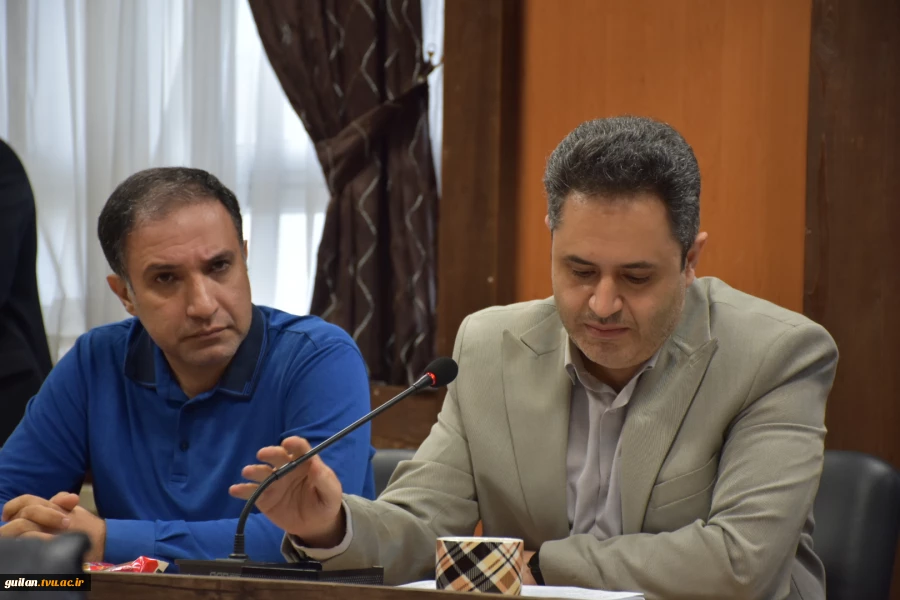 نشست پرسش و پاسخ دکتر زمانی با اعضا هیات علمی و غیر هیات علمی واحد استانی گیلان 9