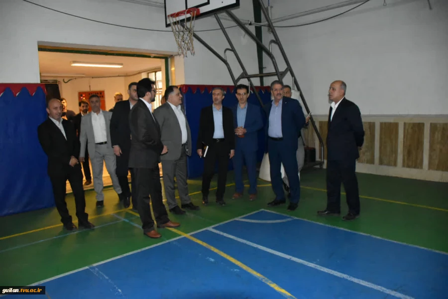 بازدید دکتر زمانی ، رئیس دانشگاه ملی مهارت و هیئت همراه از آموزشکده ملی مهارت شهید رجایی لاهیجان 
 2