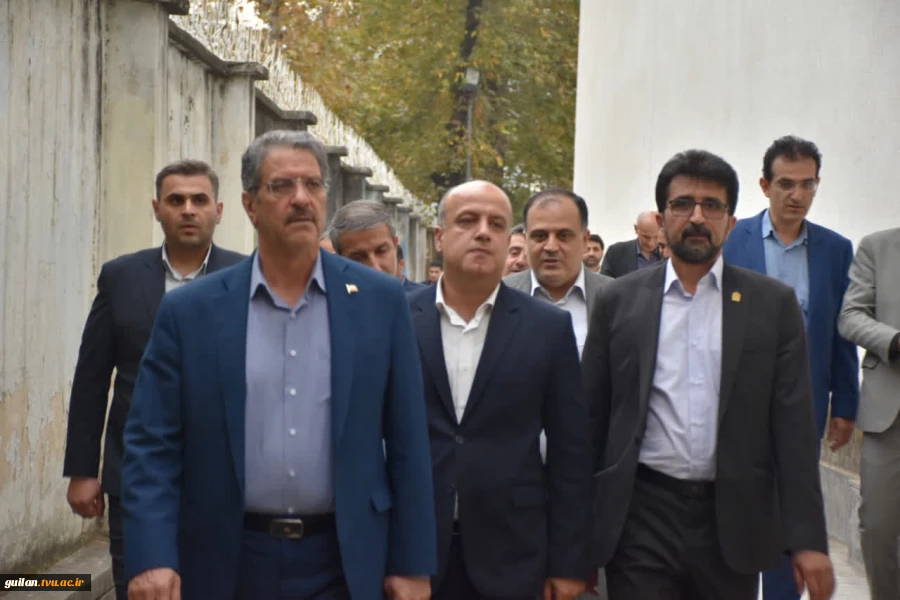 بازدید دکتر زمانی ، رئیس دانشگاه ملی مهارت و هیئت همراه از آموزشکده ملی مهارت شهید رجایی لاهیجان 
 2