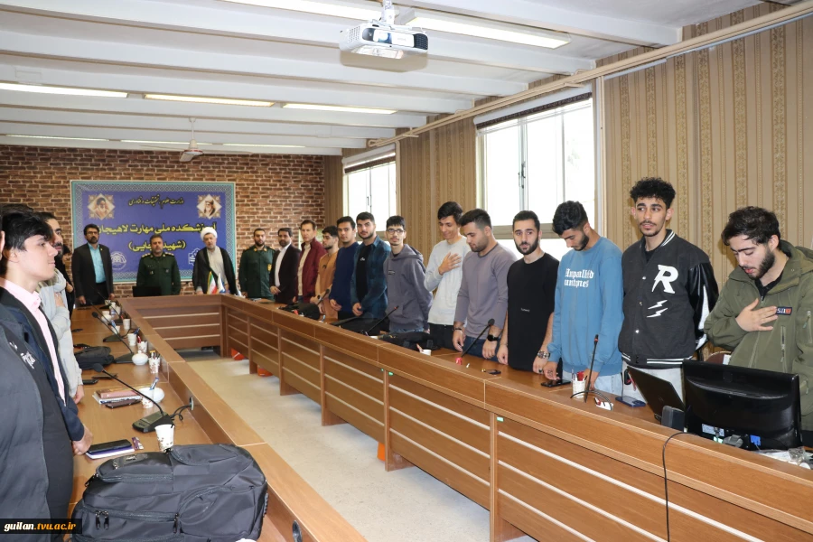 حضور فرمانده سپاه ناحیه لاهیجان درآموزشکده ملی مهارت شهید رجایی لاهیجان، به مناسبت گرامیداشت روز دانشجو و شهادت میرزا کوچک خان جنگلی
 3