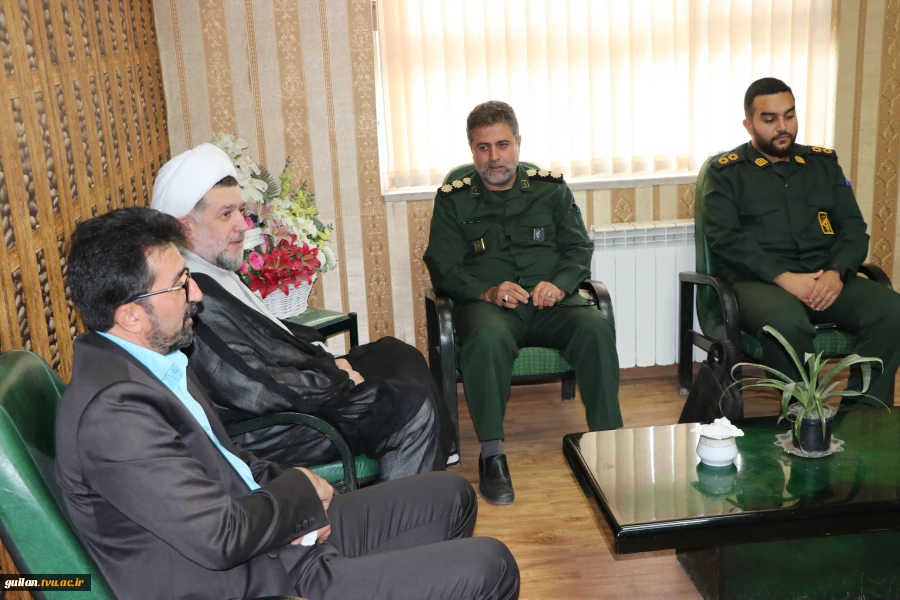 حضور فرمانده سپاه ناحیه لاهیجان درآموزشکده ملی مهارت شهید رجایی لاهیجان، به مناسبت گرامیداشت روز دانشجو و شهادت میرزا کوچک خان جنگلی 4