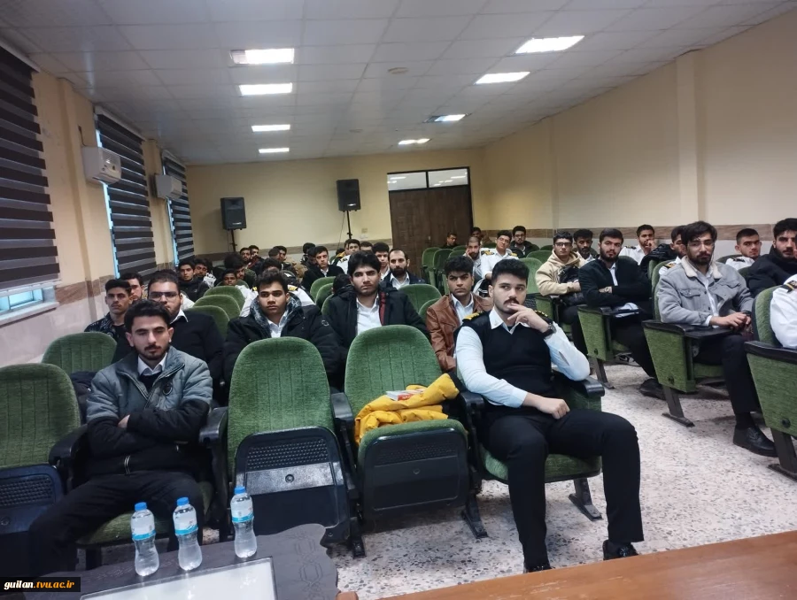 کارگاه آموزشی «آشنایی با Fire and Safety Plan شناورها» ویژه دانشجویان رشته‌های ناوبری و مکانیک موتورهای دریایی به مناسبت هفته پژوهش
 5