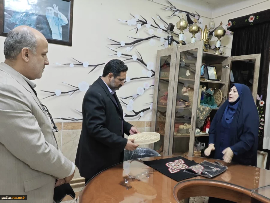 بازدید معاون فرهنگی و دانشجویی دانشگاه ملی مهارت از خوابگاه پسران شهید چمران و دختران دکتر معین رشت
 7