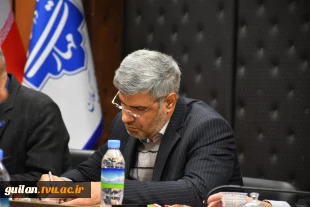 به مناسبت ۲۷ آذر سالروز شهادت آیت الله مفتح و روز وحدت حوزه و دانشگاه:
دانشگاه ملی مهارت استان گیلان نشست هم اندیشی تخصصی اساتید حوزه و دانشگاه با موضوع رابطه علم و دین را میزبانی نمود. 6