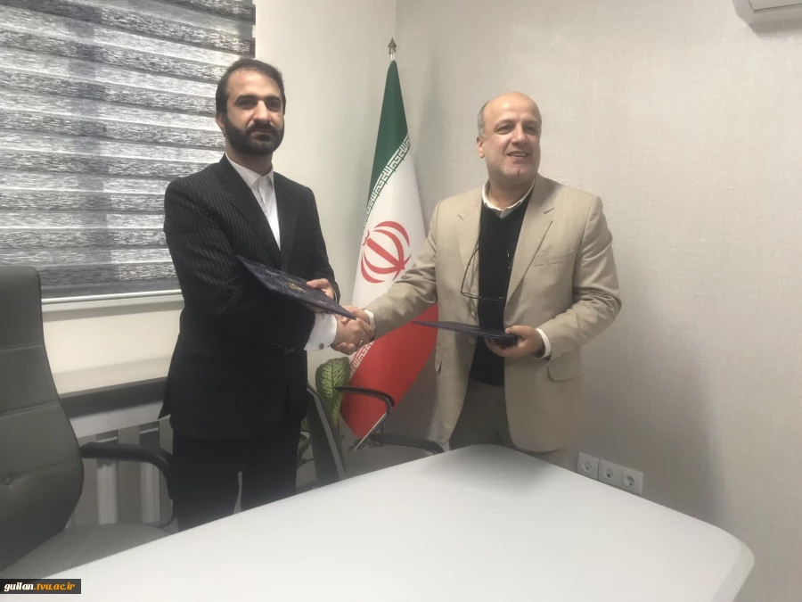 در هفته پژوهش:
امضاء تفاهم همکاری علمی، آموزشی، پژوهشی و فناوری دانشگاه ملی مهارت استان گیلان  با سازمان بسیج علمی پژوهشی و فناوری گیلان 
 3