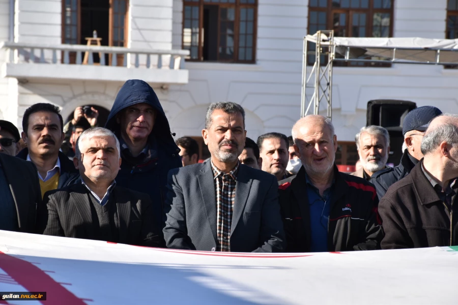 حضور دانشگاهیان دانشگاه ملی مهارت استان گیلان در گرامیداشت روز بصیرت و میثاق امت با ولایت مردم رشت 4