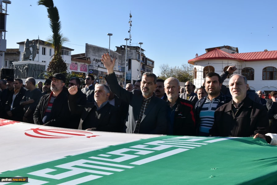 حضور دانشگاهیان دانشگاه ملی مهارت استان گیلان در گرامیداشت روز بصیرت و میثاق امت با ولایت مردم رشت 7