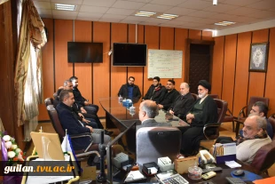 بررسی برگزاری اردوهای راهیان نور اساتید و دانشجویان در نشست هم اندیشی با مسئول بسیج اساتید و دانشجویی استان 
 2