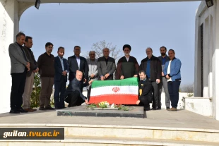 در آغازین روز دهه فجر انقلاب اسلامی:
تجدید میثاق دانشگاهیان دانشگاه ملی مهارت استان گیلان با امام و شهدا با ادای احترام به یادمان شهید خوشنام دفاع مقدس دانشکده شهید چمران 2