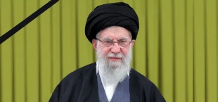 شهادت پیشوای آزادگان و مسلمانان جهان حضرت آیت الله امام خامنه ای (قدس سره) را تسلیت می‌گوییم. 2