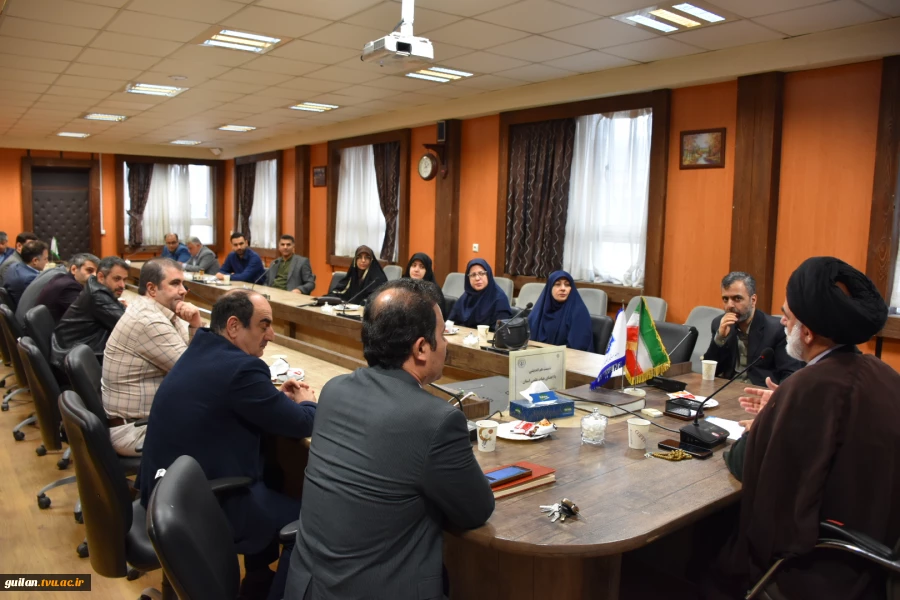 برگزاری نشست تبیینی و بصیرتی اساتید با نمایندگی  نهاد مقام معظم رهبری ملی مهارت استان گیلان با موضوع اربعین شهادت رهبر انقلاب و مباحث روز
 2