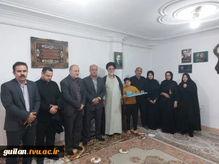 دیدار رئیس دانشگاه ملی مهارت استان گیلان از خانواده شهید جنگ رمضان رضا قبادی به مناسبت دهه کرامت و هفته آموزش  4