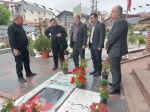 دیدار رئیس دانشگاه ملی مهارت استان گیلان از خانواده شهید جنگ رمضان رضا قبادی به مناسبت دهه کرامت و هفته آموزش  5