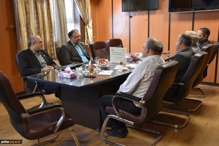 دیدار نشست هم اندیشی رئیس پارک علم و فناوری گیلان با رئیس دانشگاه ملی مهارت استان گیلان 5