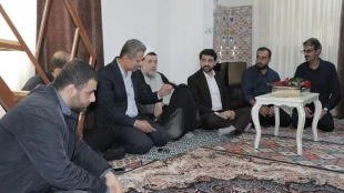 دیدار سرپرست و مسئولین دانشگاه ملی مهارت لاهیجان با خانواده شهید «عابدینی» و جانباز «حسن مهدی پور» 3