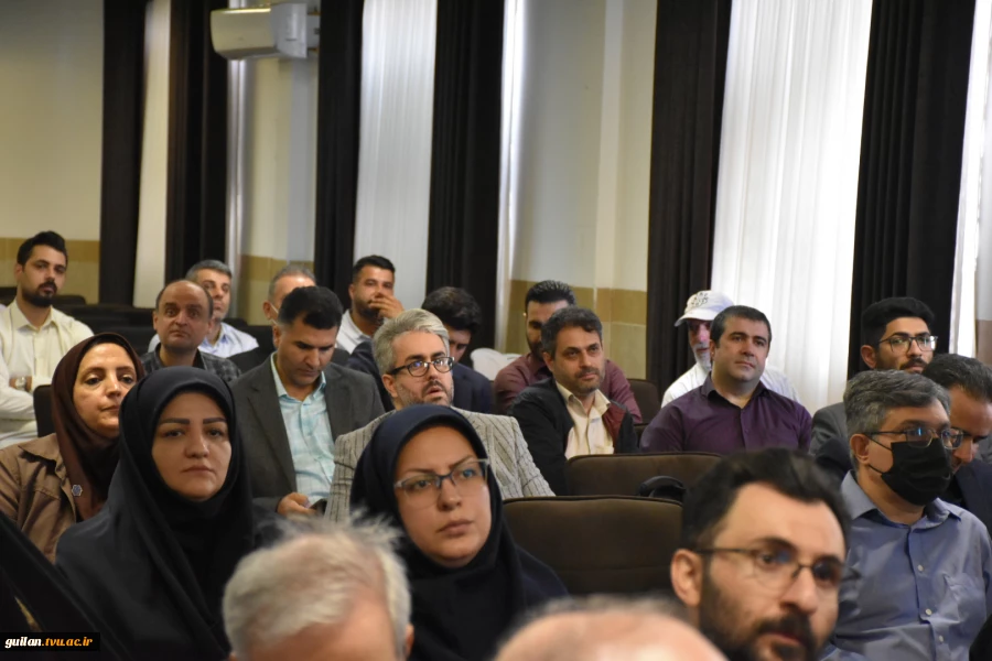 دکتر فخر موسوی مدیر کل حوزه ریاست و روابط عمومی و هماهنگی امور مجلس و استان ها دانشگاه ملی مهارت
اساتید دانشگاه ملی مهارت با تبدیل علم به مهارت در تولید و خودکفایی کشور نقش آفرین هستند 16