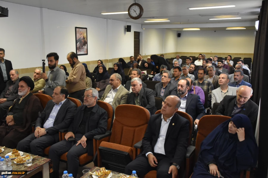 دکتر فخر موسوی مدیر کل حوزه ریاست و روابط عمومی و هماهنگی امور مجلس و استان ها دانشگاه ملی مهارت
اساتید دانشگاه ملی مهارت با تبدیل علم به مهارت در تولید و خودکفایی کشور نقش آفرین هستند 21