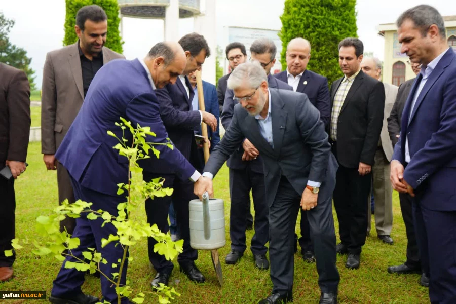 نشست وزیر علوم، تحقیقات و فناوری با دانشگاهیان دانشگاه های استان گیلان در تالار حکمت  دانشگاه گیلان برگزار شد 9