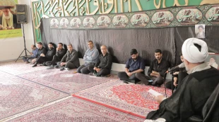 برگزاری مراسم عزاداری ماه محرم و شهادت اباعبدالله الحسین (ع) در آموزشکده ملی مهارت شهید رجایی لاهیجان 
 10